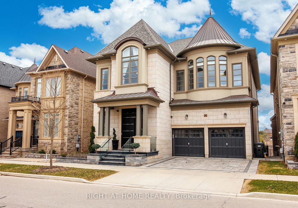 3124-daniel-way-oakville-ontario-w13110696