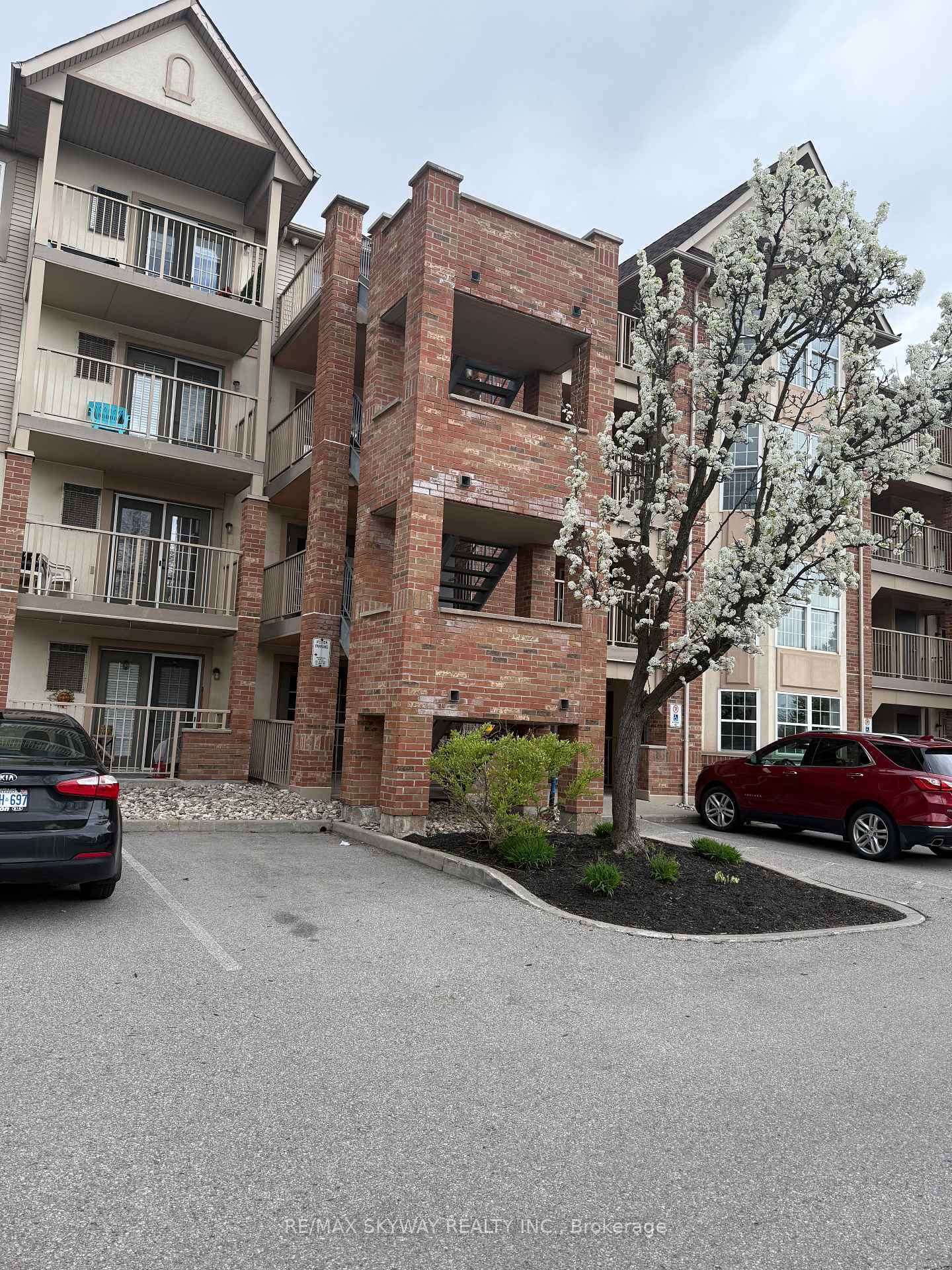 4025-kilmer-drive-burlington-ontario-w13110892