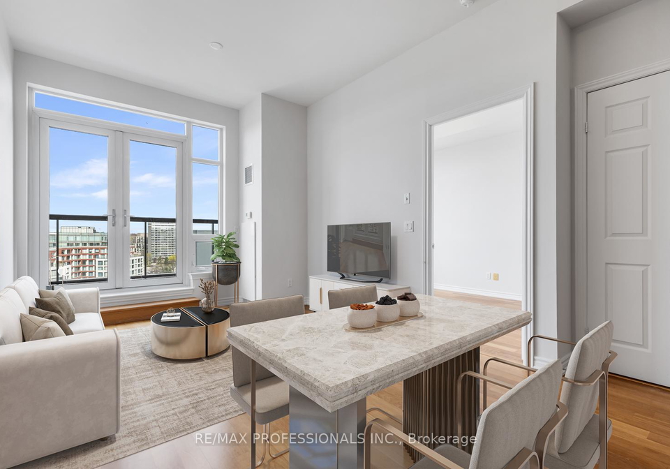 1135-royal-york-road-etobicoke-ontario-w13110900