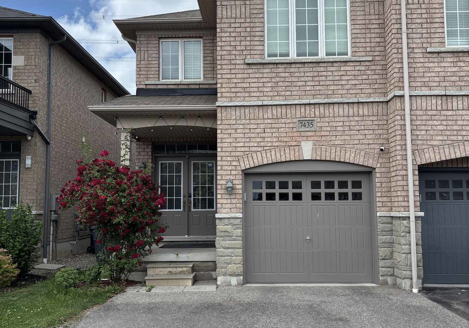 7435-saint-barbara-boulevard-mississauga-ontario-w13110974