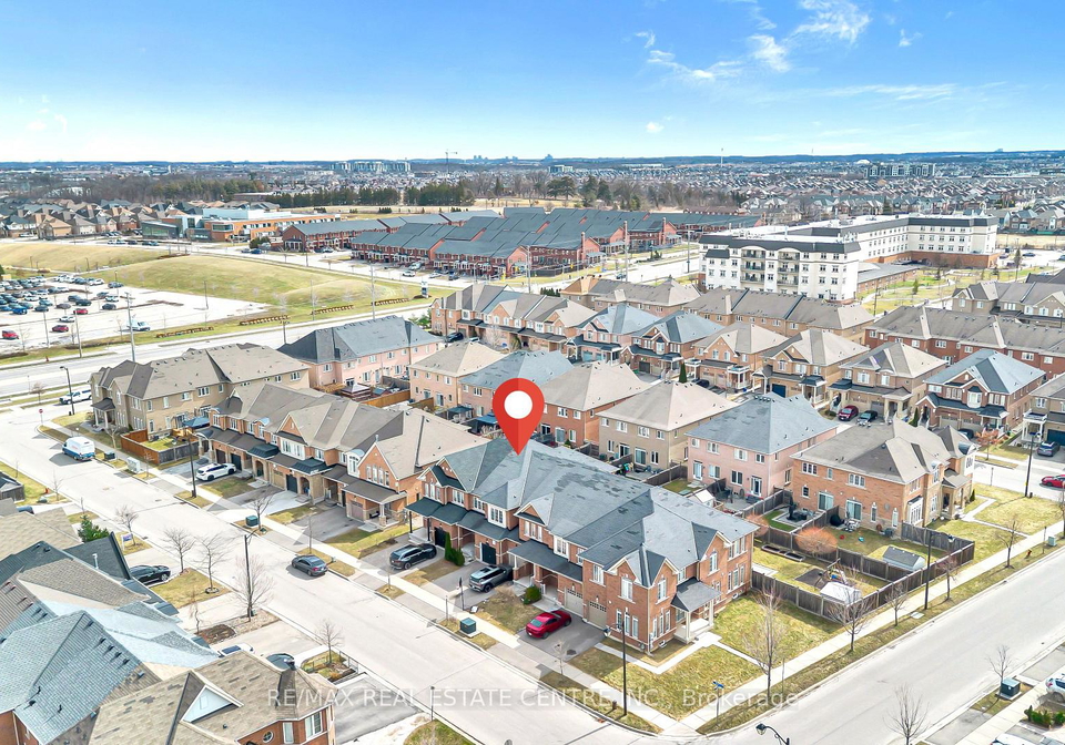 8-munch-place-milton-ontario-w13111018