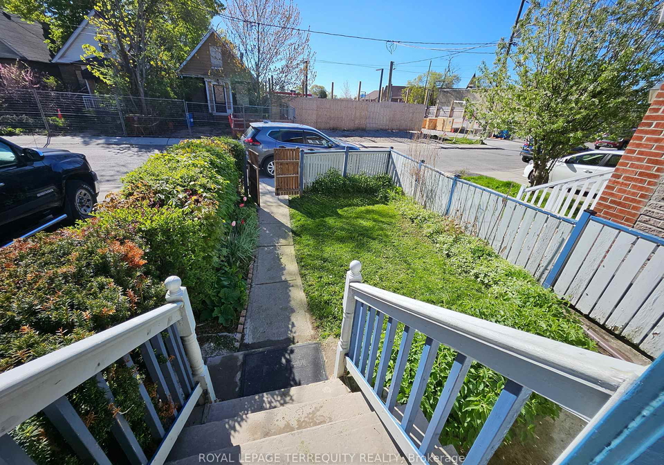 14-hollis-street-north-york-ontario-w13111300