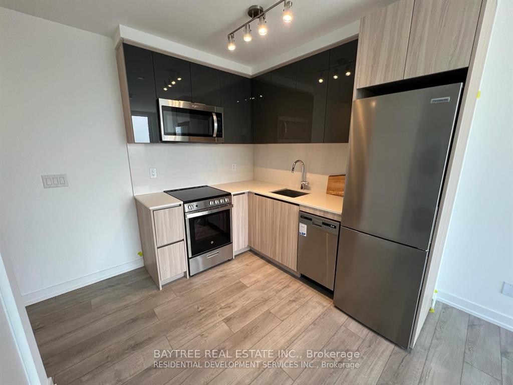 3100-keele-street-york-ontario-w13111394