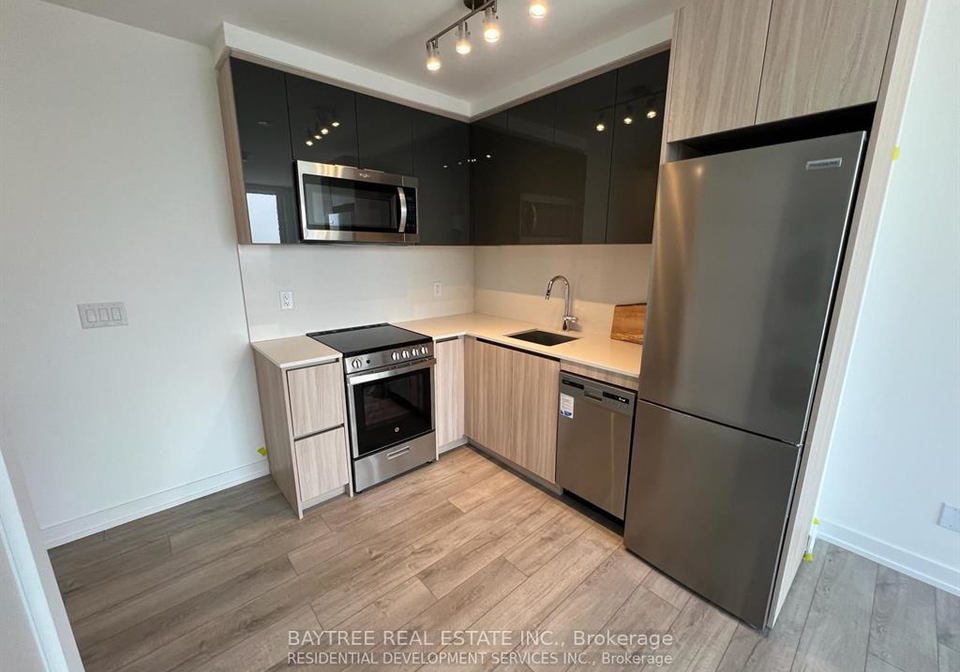 3100-keele-street-york-ontario-w13111394