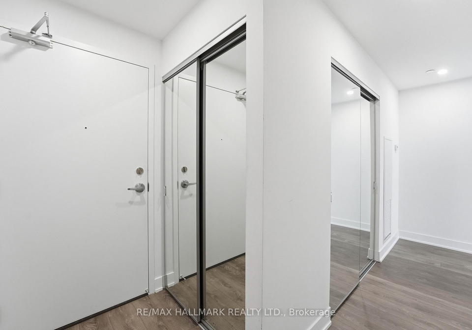 297-oak-walk-drive-oakville-ontario-w13111546