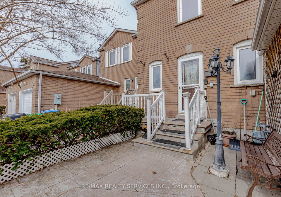130-cutters-crescent-brampton-ontario-w13111674