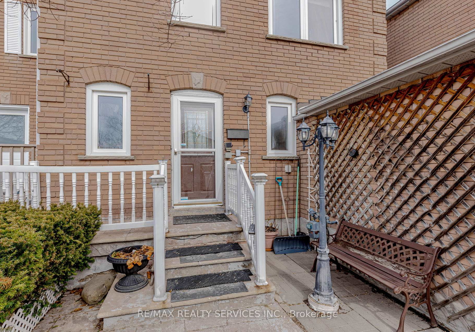 130-cutters-crescent-brampton-ontario-w13111674