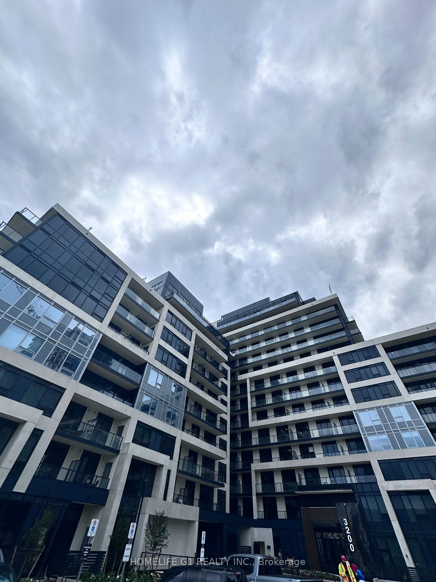3200-william-coltson-avenue-oakville-ontario-w13111822