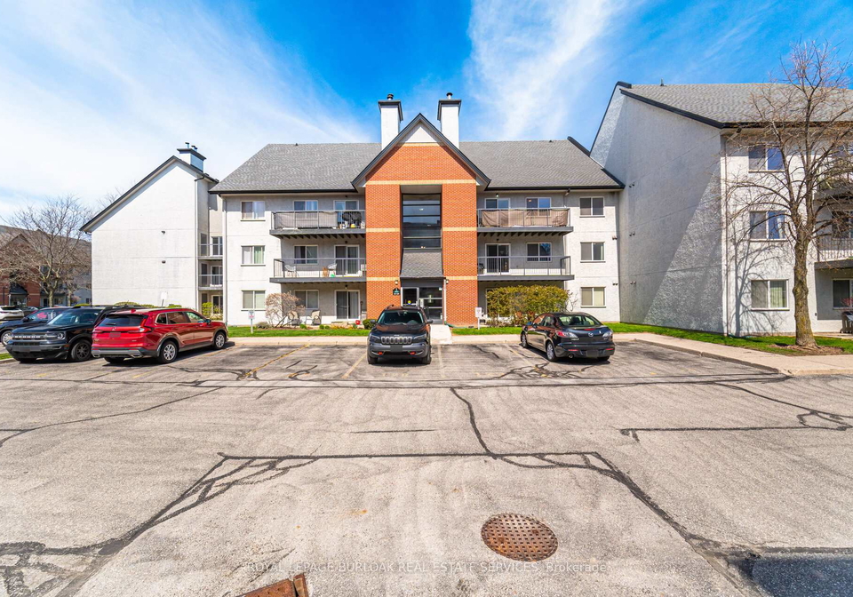 1450-glen-abbey-gate-oakville-ontario-w13111876