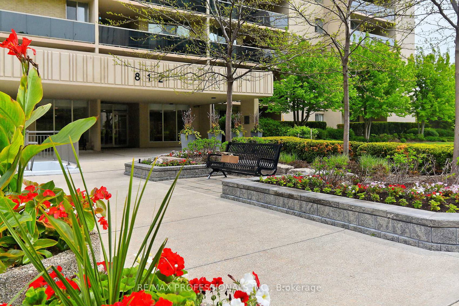 812-burnhamthorpe-road-etobicoke-ontario-w13111954