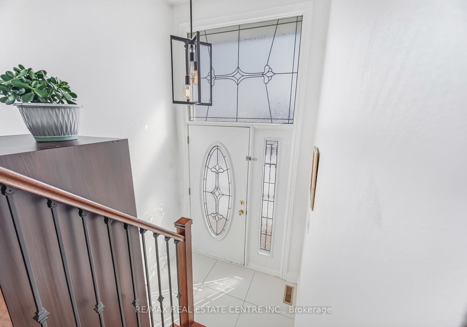 3392-homark-drive-mississauga-ontario-w13112098