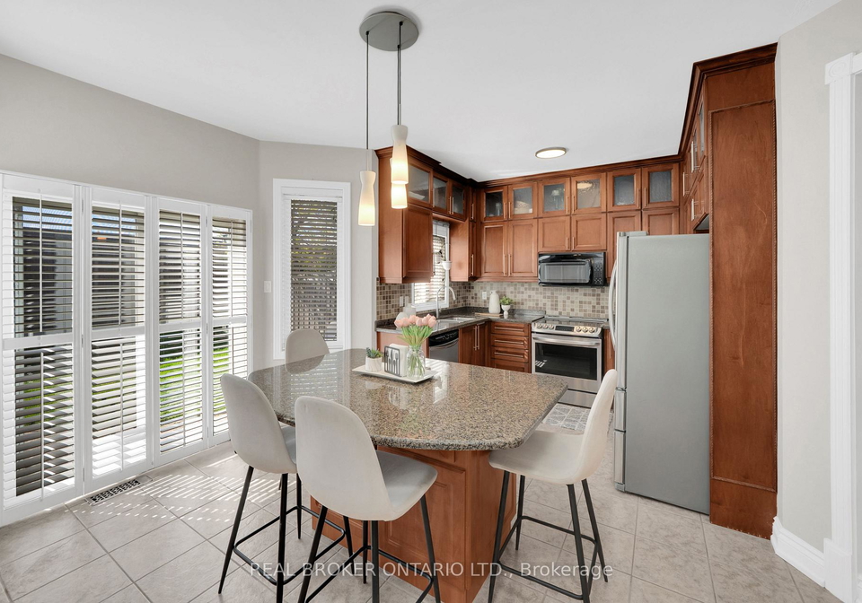 217-ellis-crescent-milton-ontario-w13112120
