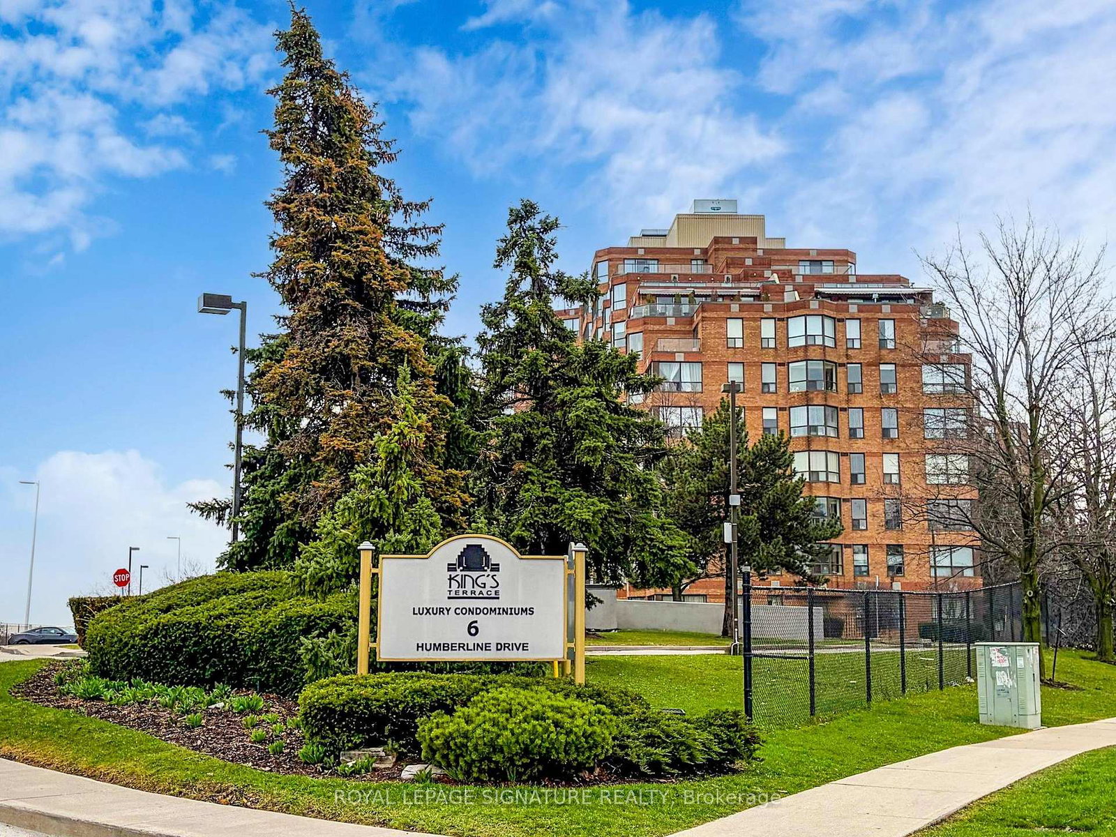6-humberline-drive-etobicoke-ontario-w13112148