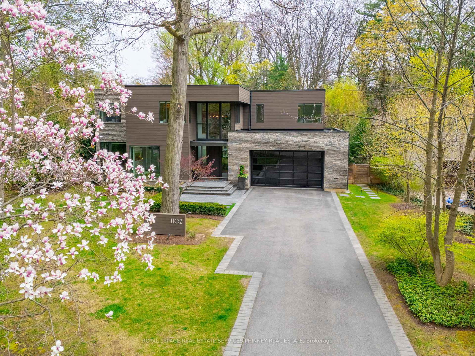 1102-crestview-street-oakville-ontario-w13112162