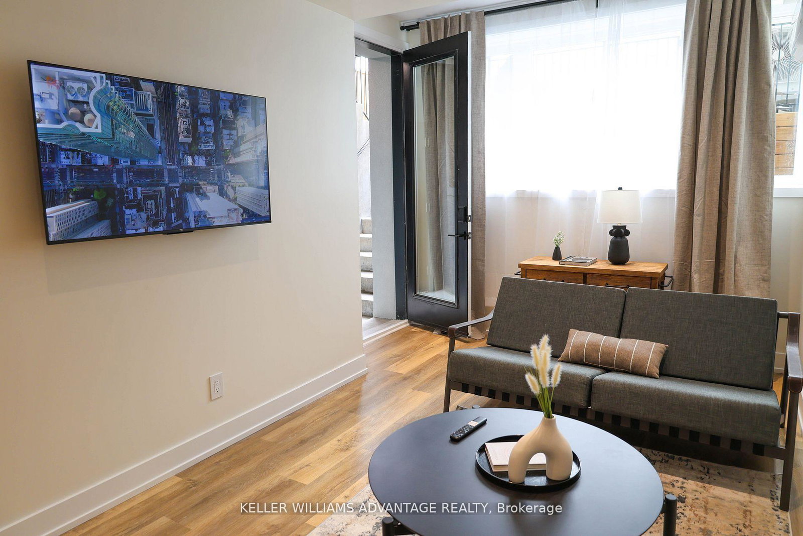 12-batavia-avenue-toronto-ontario-w13112372