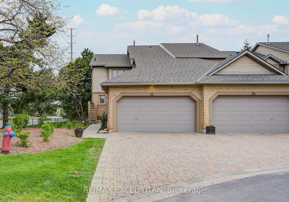 17the-chase-mississauga-ontario-w13112568
