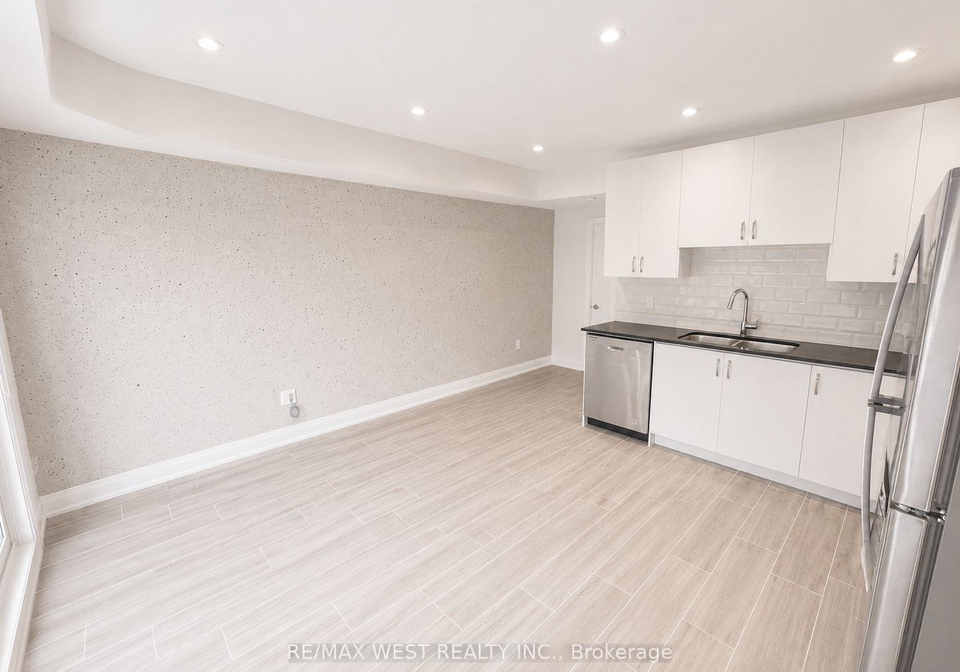 431-concord-avenue-toronto-ontario-w13113048