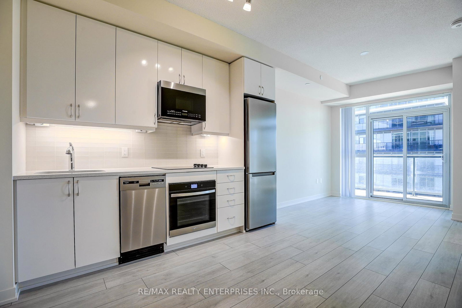 38-annie-craig-drive-etobicoke-ontario-w13113080