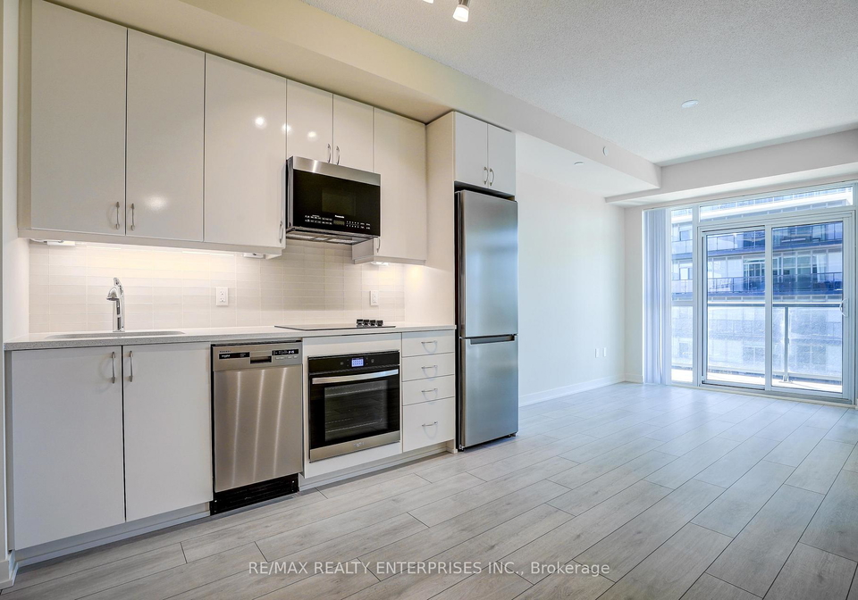 38-annie-craig-drive-etobicoke-ontario-w13113080