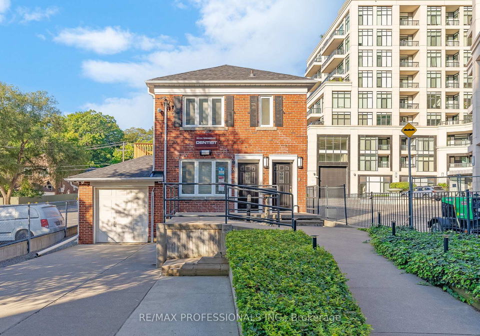 5a-old-mill-drive-toronto-ontario-w13113130