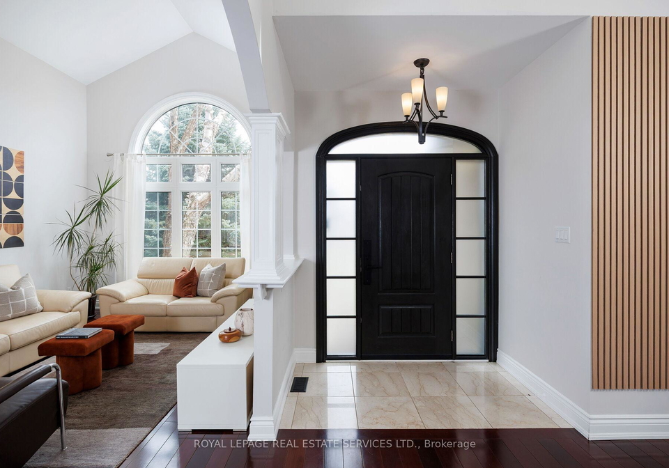 1061-summit-ridge-drive-oakville-ontario-w13113156