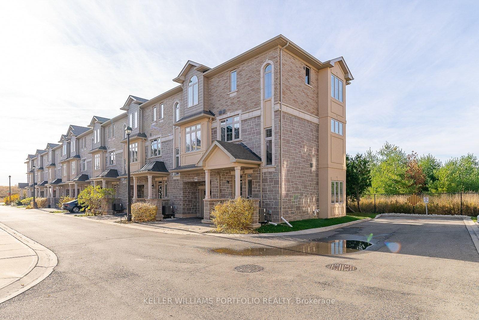 2016-deerview-common-oakville-ontario-w13113520