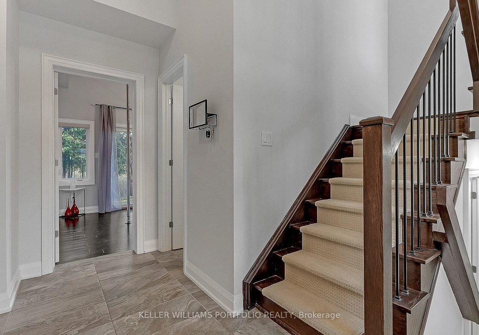 2016-deerview-common-oakville-ontario-w13113520