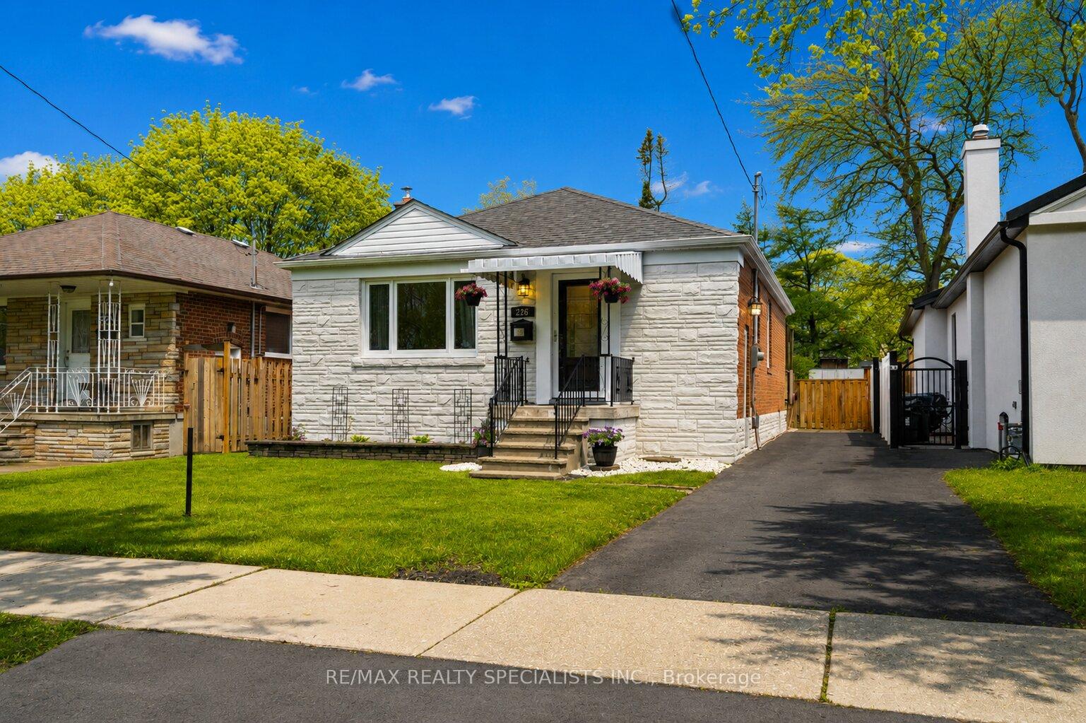 226-thirtieth-street-etobicoke-ontario-w13113716