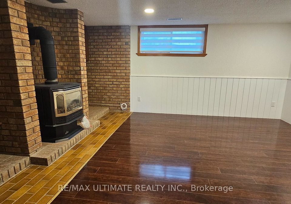 136-rustic-road-north-york-ontario-w13113790
