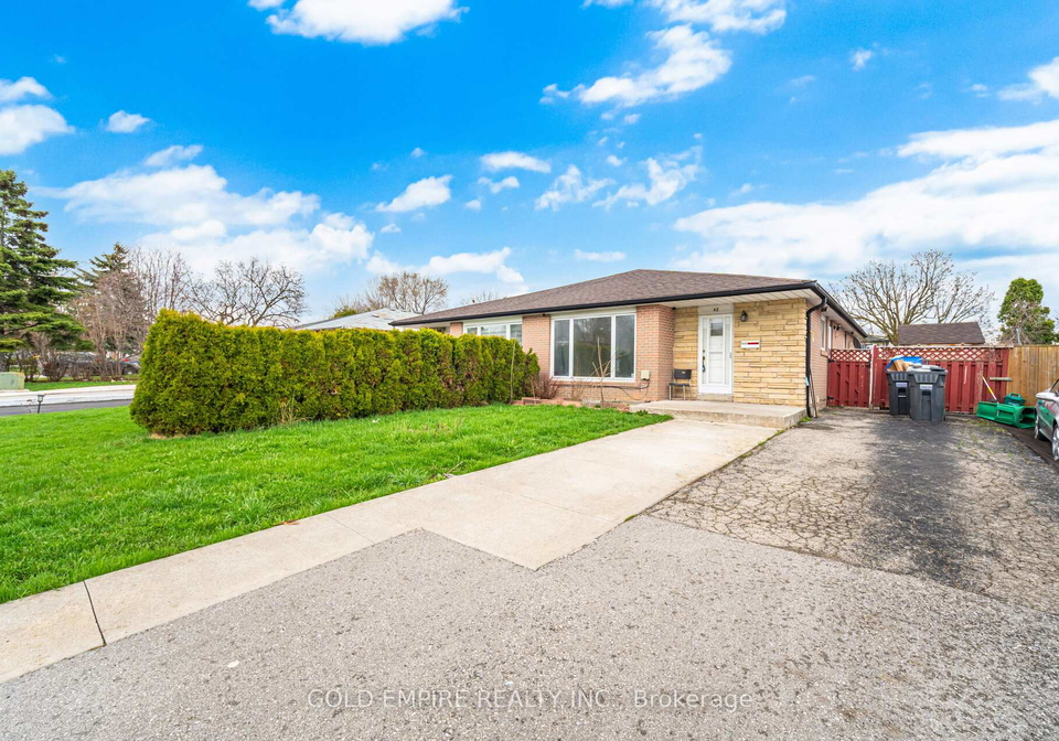 42-flamingo-crescent-brampton-ontario-w13113928