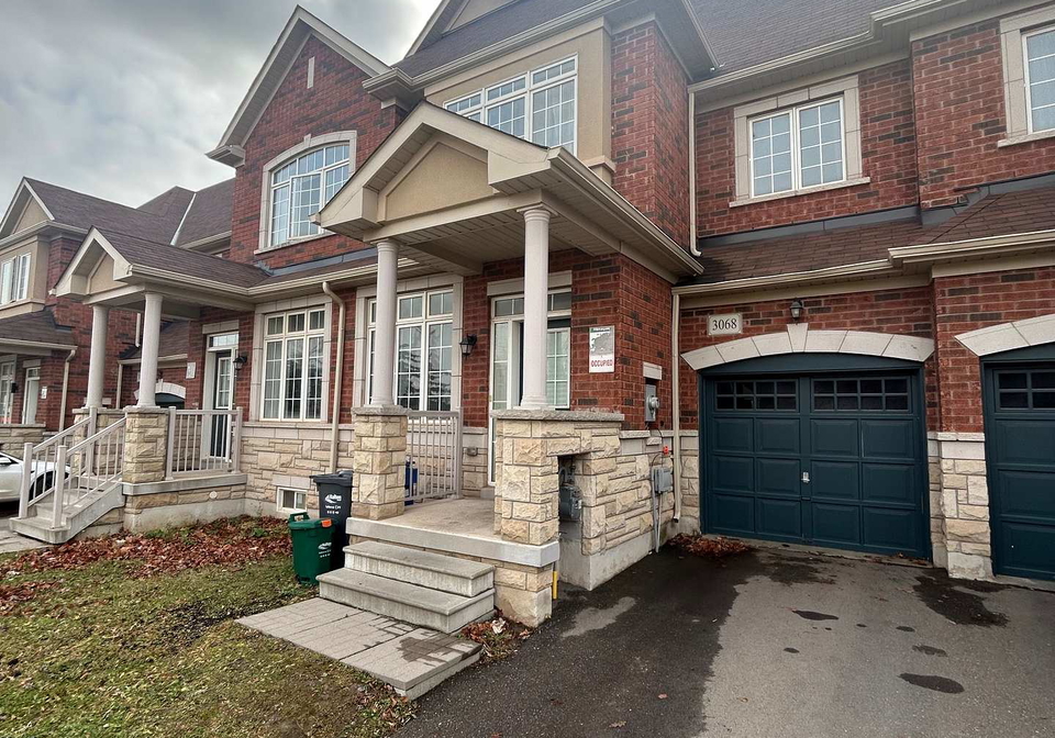 3068-eight-line-oakville-ontario-w13113976