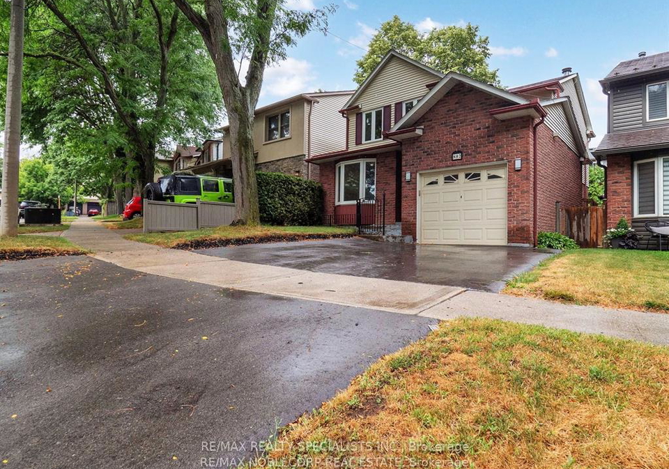 892-sweetwater-crescent-mississauga-ontario-w13114214