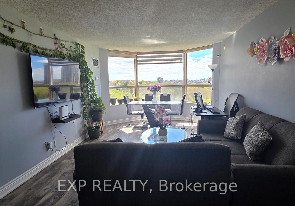 6-humberline-drive-etobicoke-ontario-w13114286