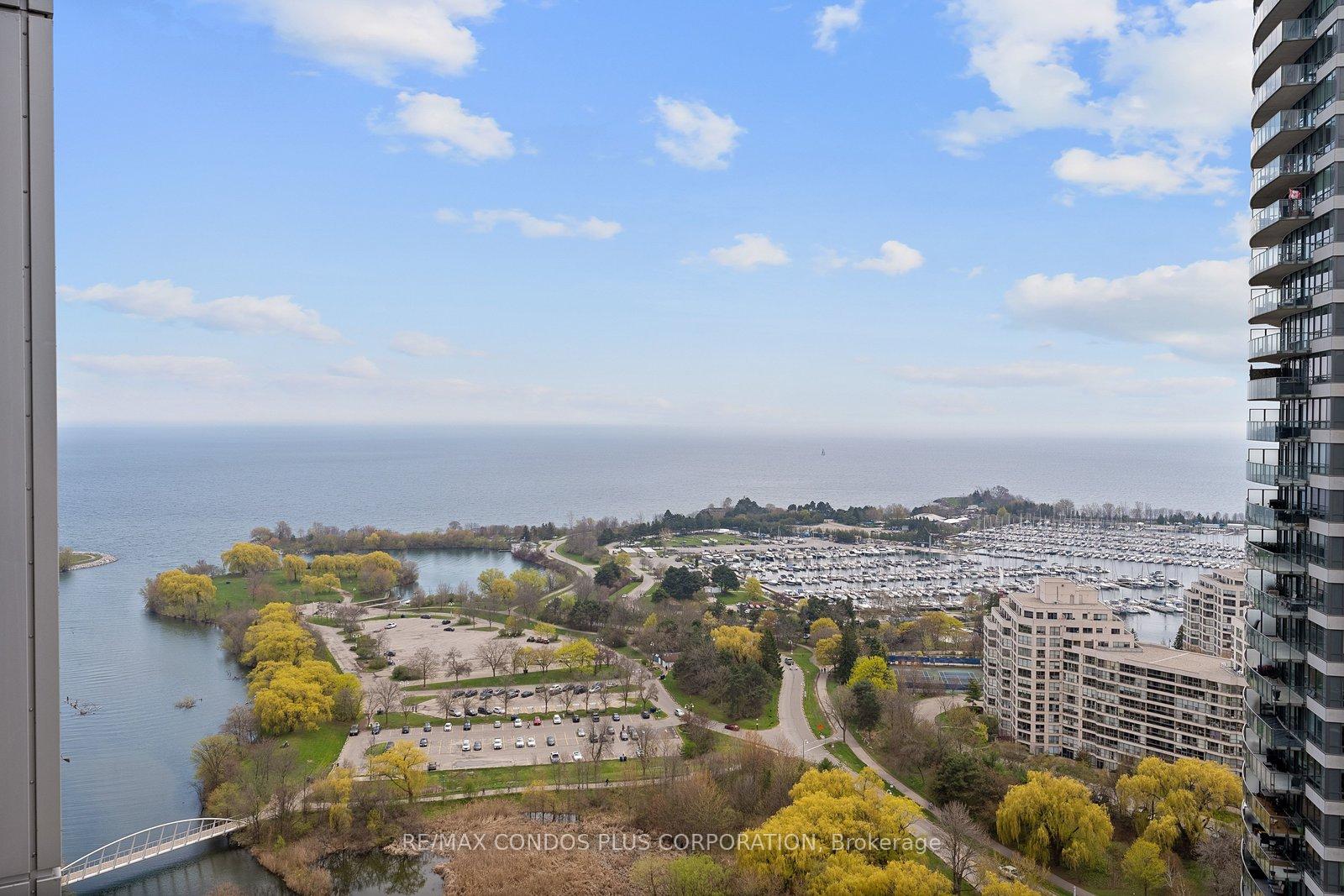 2212-lakeshore-boulevard-w-etobicoke-ontario-w13114348