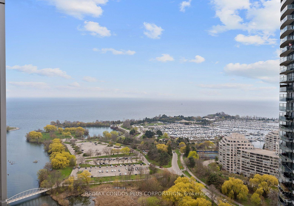 2212-lakeshore-boulevard-w-etobicoke-ontario-w13114348