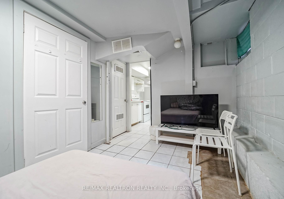 47-greendale-avenue-toronto-ontario-w13114412
