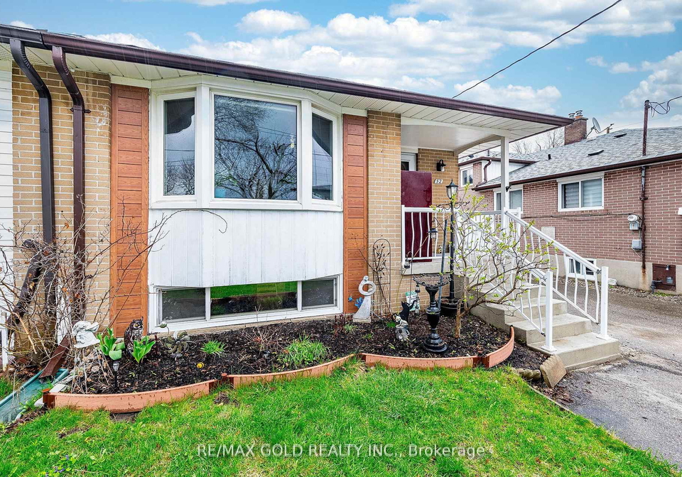 52-garfield-crescent-brampton-ontario-w13114438