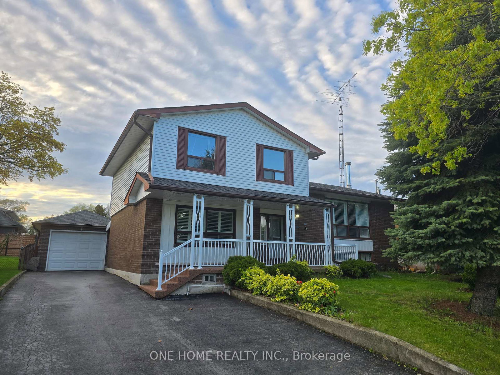 223-elmwood-road-oakville-ontario-w13114556