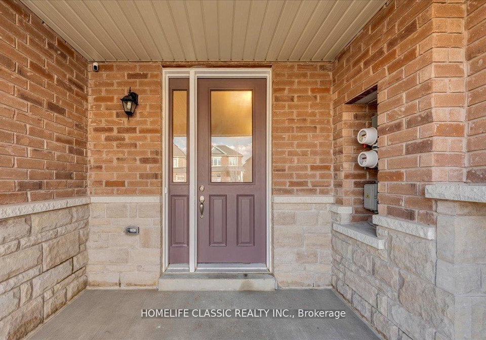 82-blackberry-valley-crescent-caledon-ontario-w13114646