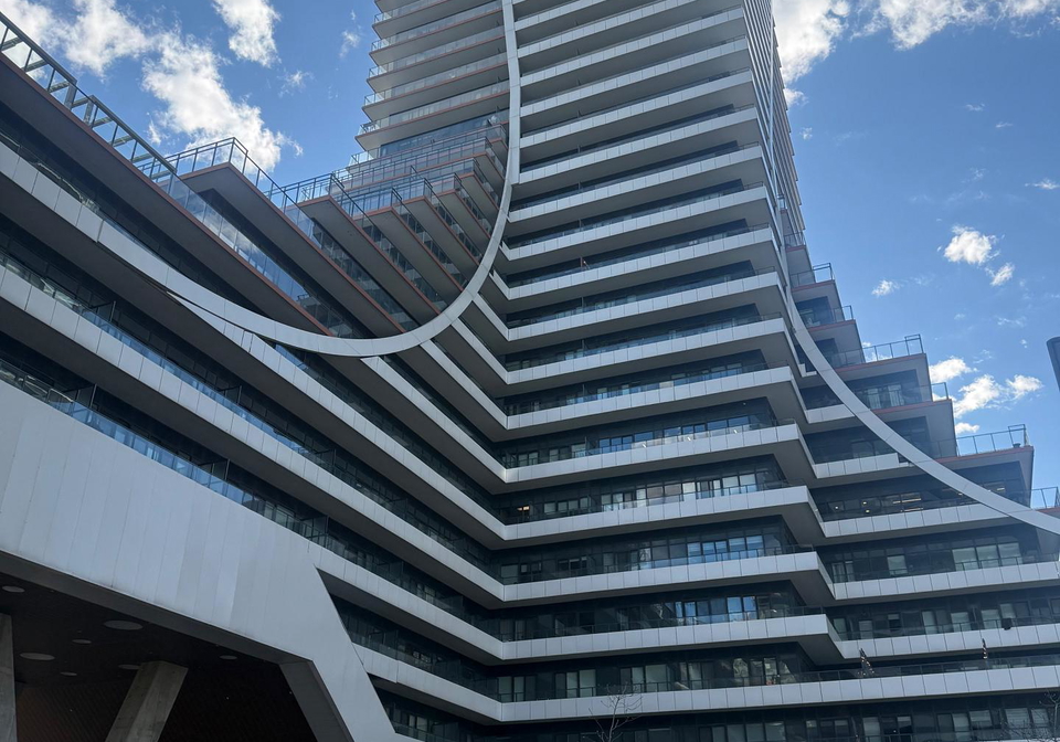 30-shore-breeze-drive-etobicoke-ontario-w13114648