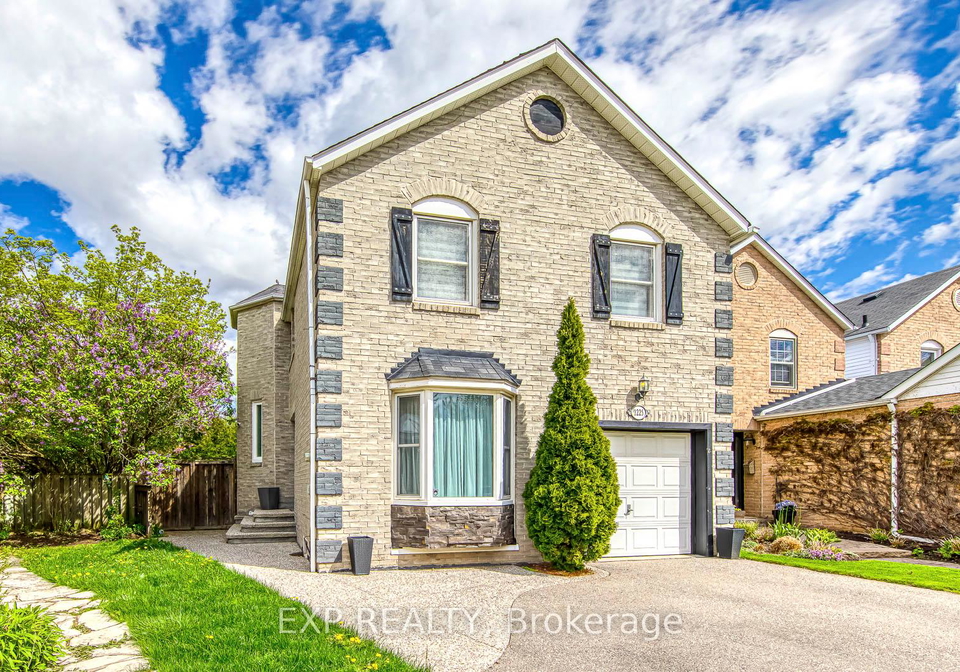 1225-hedgestone-crescent-oakville-ontario-w13114806