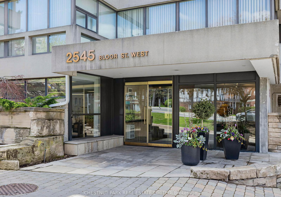 2545-bloor-street-w-toronto-ontario-w13115064