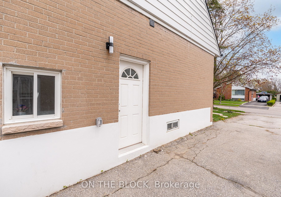 34-henley-crescent-etobicoke-ontario-w13115558