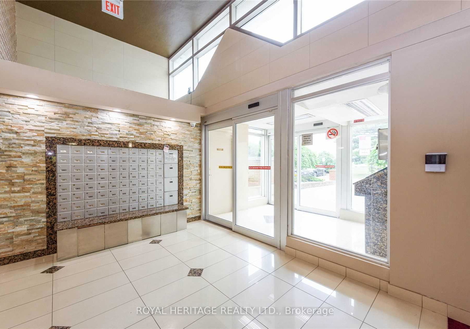 366-the-east-mall-n-etobicoke-ontario-w13115812