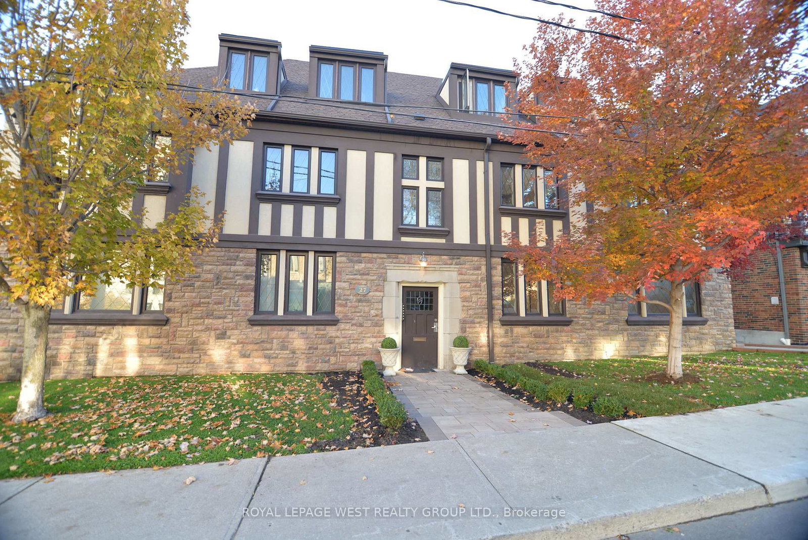 27-w-mossom-road-w-toronto-ontario-w13115958