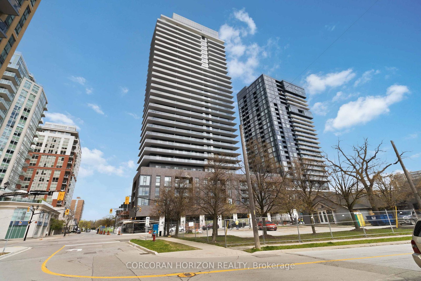 2075-lakeshore-road-burlington-ontario-w13116010