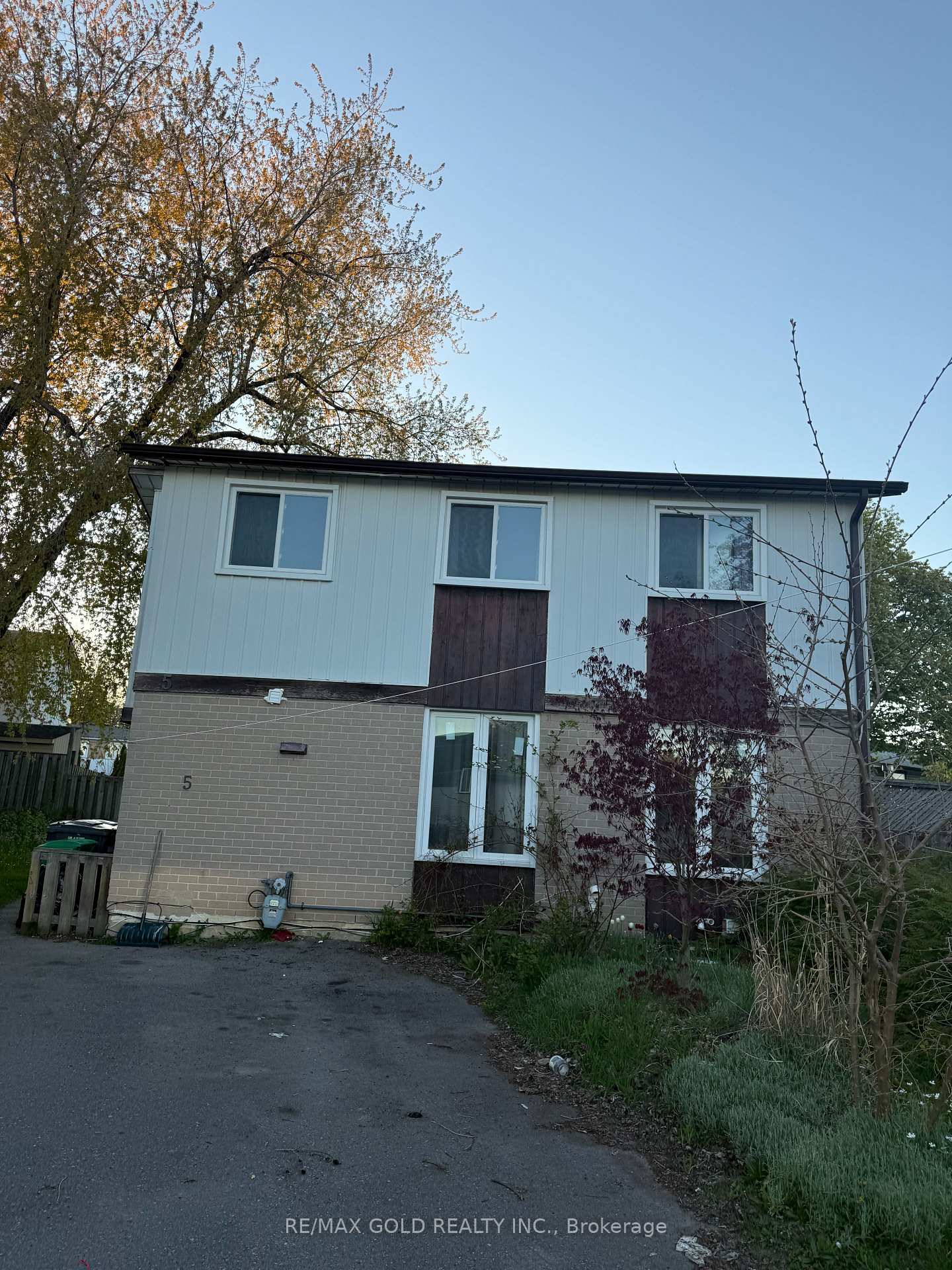 5-herron-place-brampton-ontario-w13116232