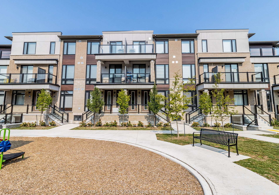 knotsberry-circle-brampton-ontario-w13116444