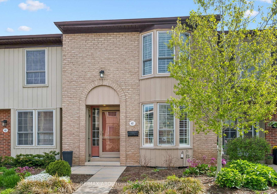 30glencrest-road-burlington-ontario-w13116972