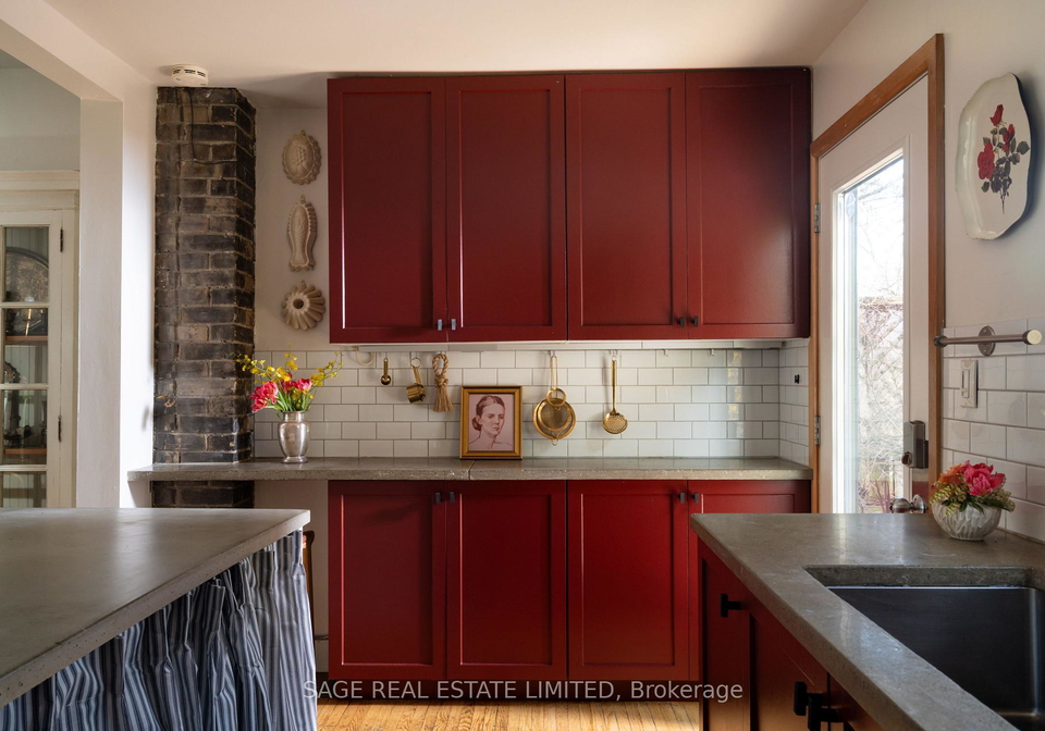 12-via-italia-toronto-ontario-w13116982
